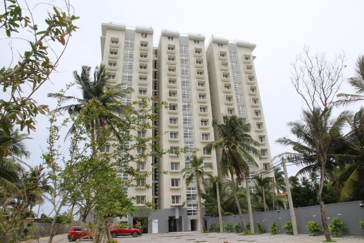 Appartement Aqua Vista à Uswetakeiyawa Extérieur photo