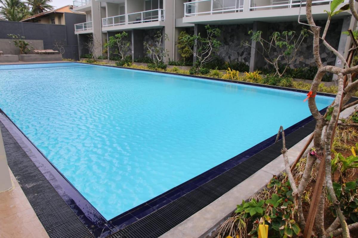 Appartement Aqua Vista à Uswetakeiyawa Extérieur photo