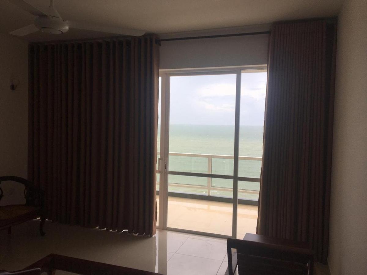 Appartement Aqua Vista à Uswetakeiyawa Extérieur photo