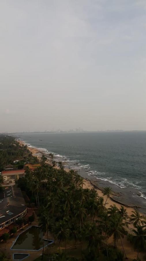 Appartement Aqua Vista à Uswetakeiyawa Extérieur photo