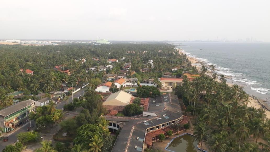 Appartement Aqua Vista à Uswetakeiyawa Extérieur photo
